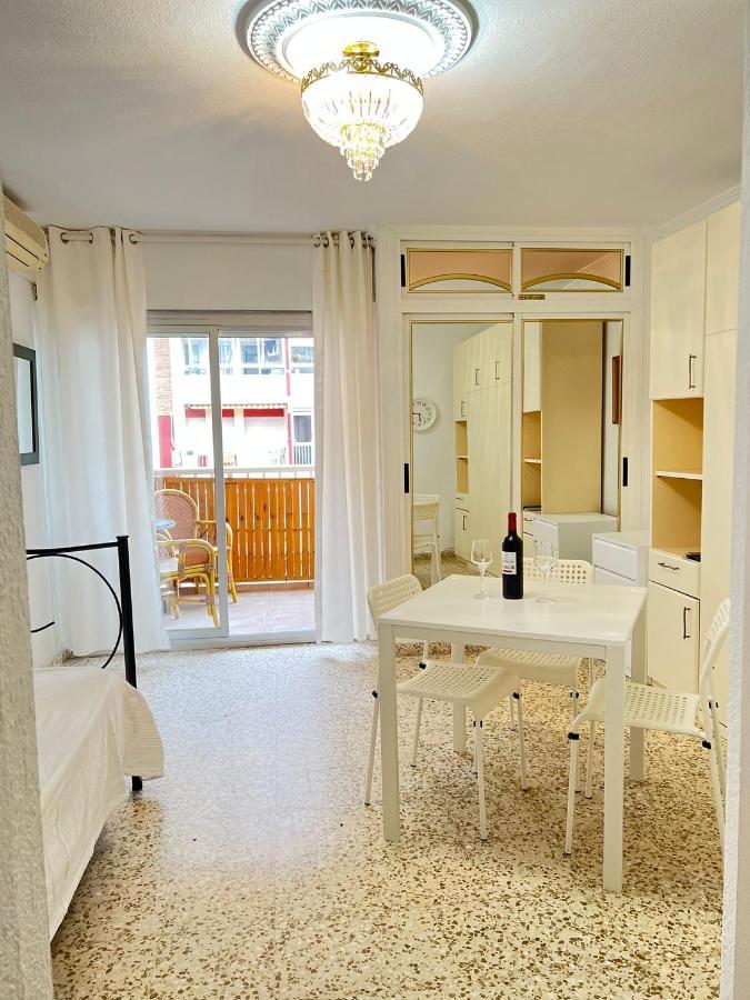 Studio Touristique Iris Apartment Benalmadena Luaran gambar