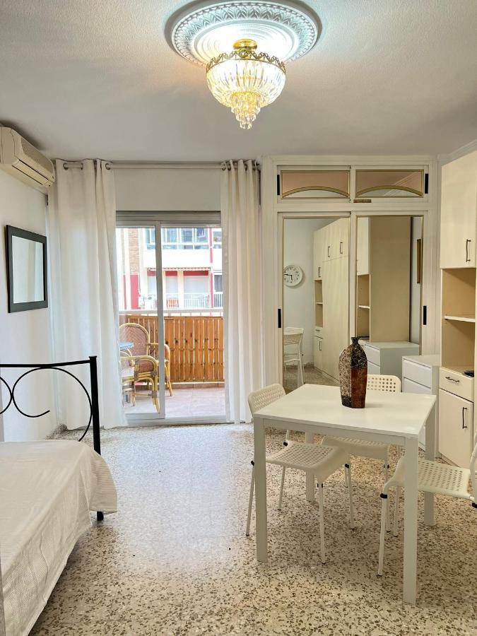 Studio Touristique Iris Apartment Benalmadena Luaran gambar