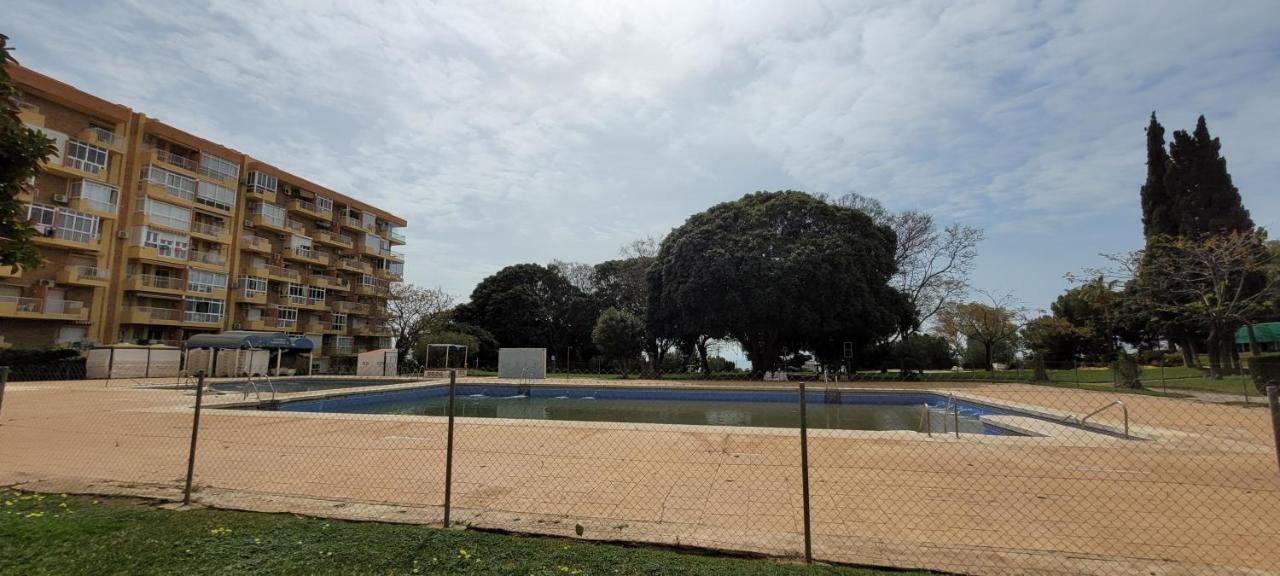 Studio Touristique Iris Apartment Benalmadena Luaran gambar